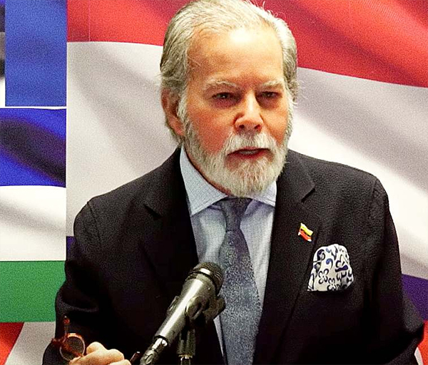 Diego Arria
